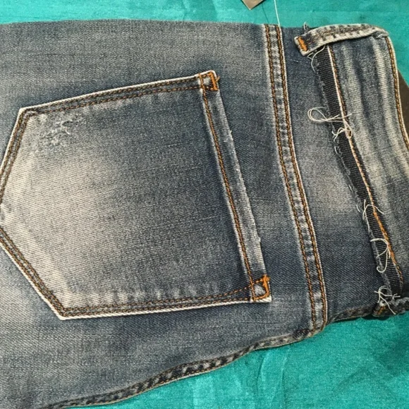 Buffalo Distressed jeans - Picture 4 of 6